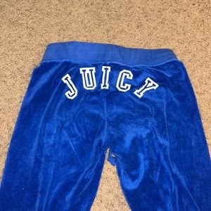 Juicy Couture Y2K Collegiate Crest Velour Low Rise Sweatpants